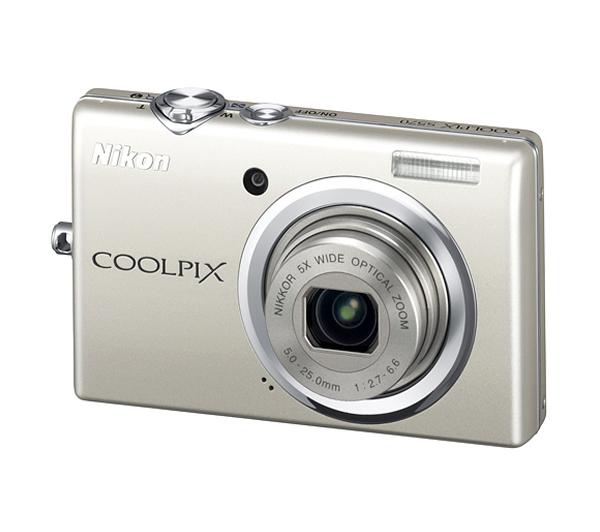 Nikon Coolpix S570 (srebrny)