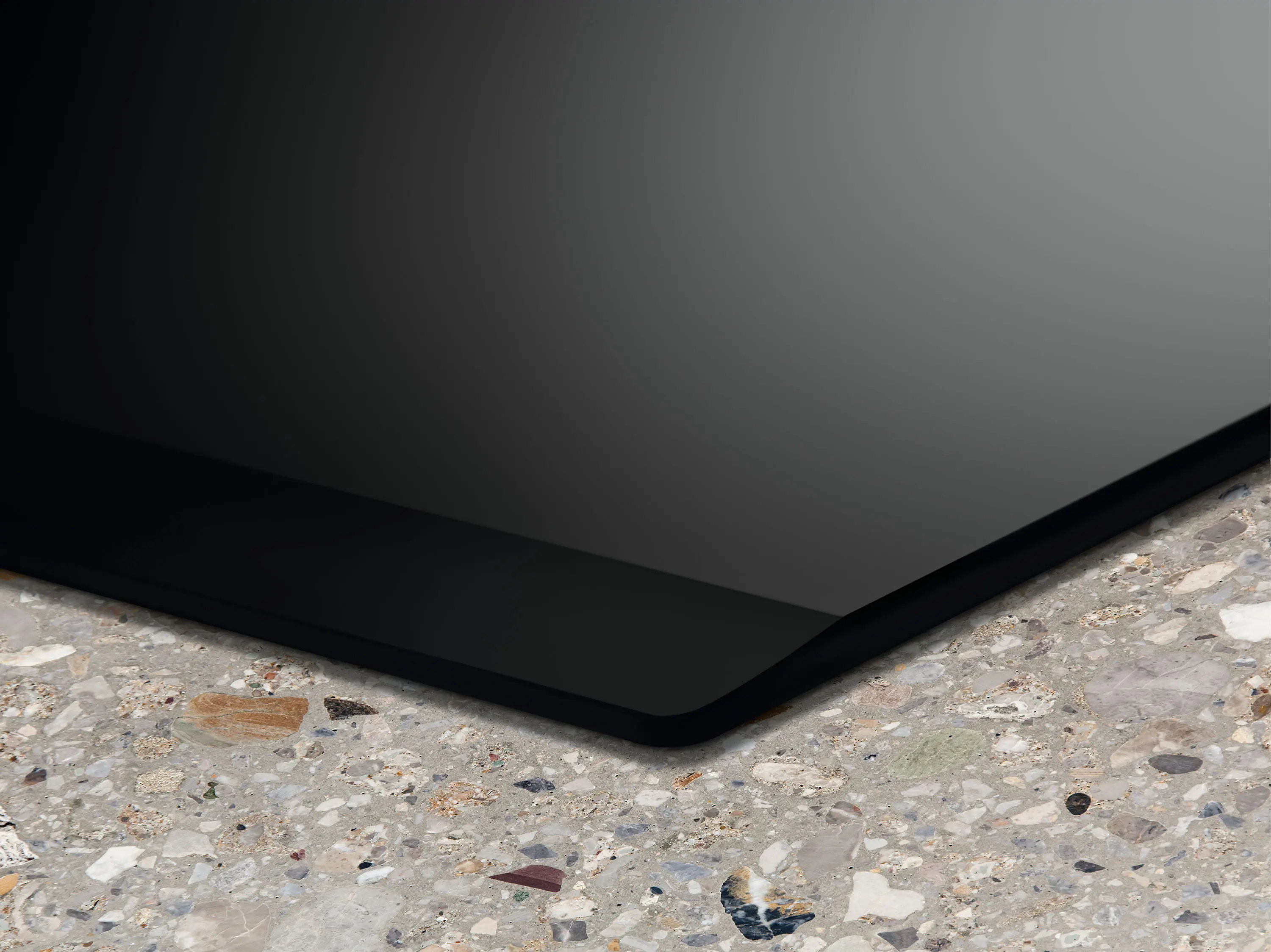 фото Індукційна варильна поверхня Electrolux EIS67453