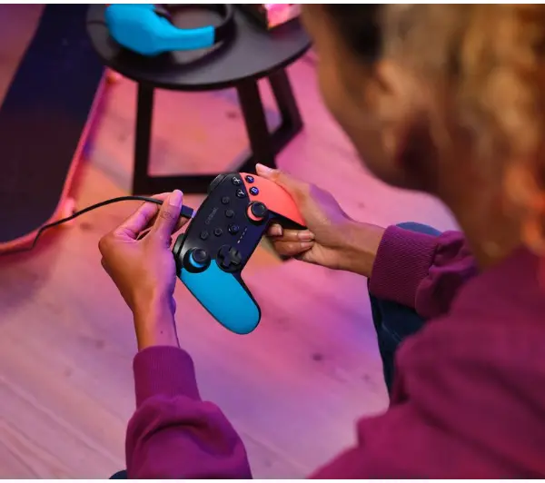 Trust GXT 1246B MUTA do Nintendo Switch Bezprzewodowy Niebiesko-czerwony
