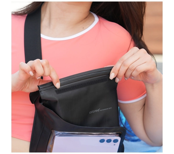 Araree Waterproof Sack Czarny