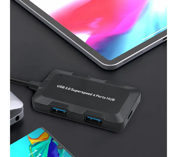 Qoltec 50502 Adapter USB-C 3.1 5w1 4x USB 3.0 micro USB Czarny