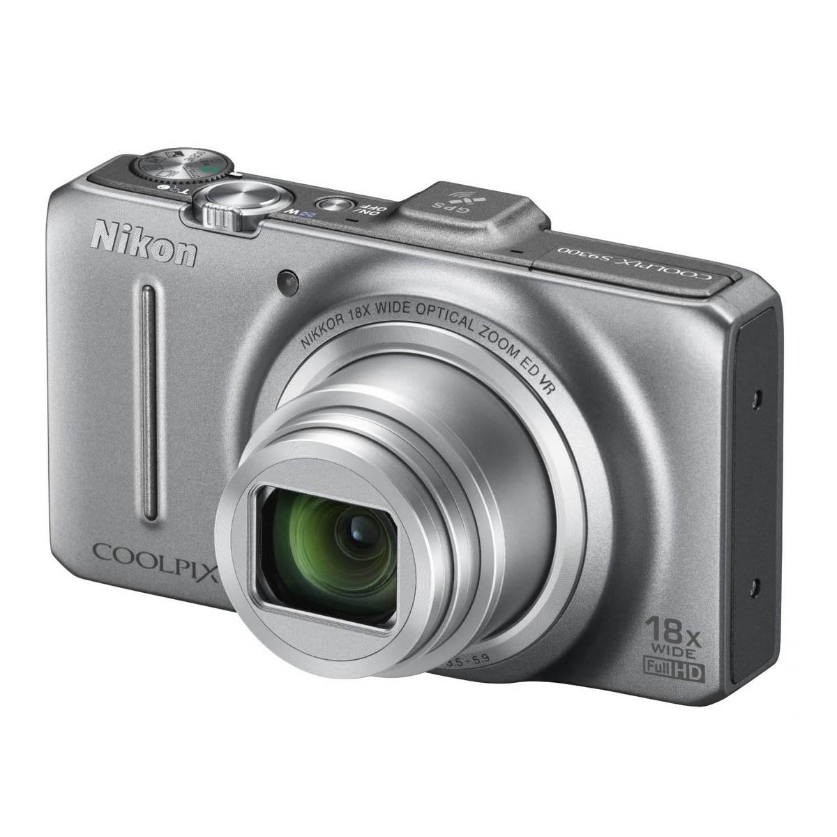 Nikon Coolpix S9300 (srebrny)
