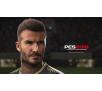 Pro Evolution Soccer 2019 Edycja David Beckham + szalik Gra na PS4 (Kompatybilna z PS5)