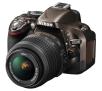 Lustrzanka Nikon D5200 + 18-55 mm VR (brązowy)