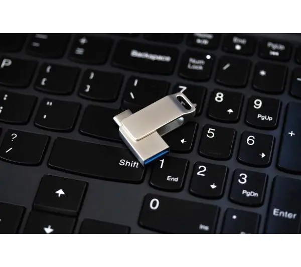 GoodRam ODA3 32GB USB 3.2 Typ C / USB 3.2 Srebrny