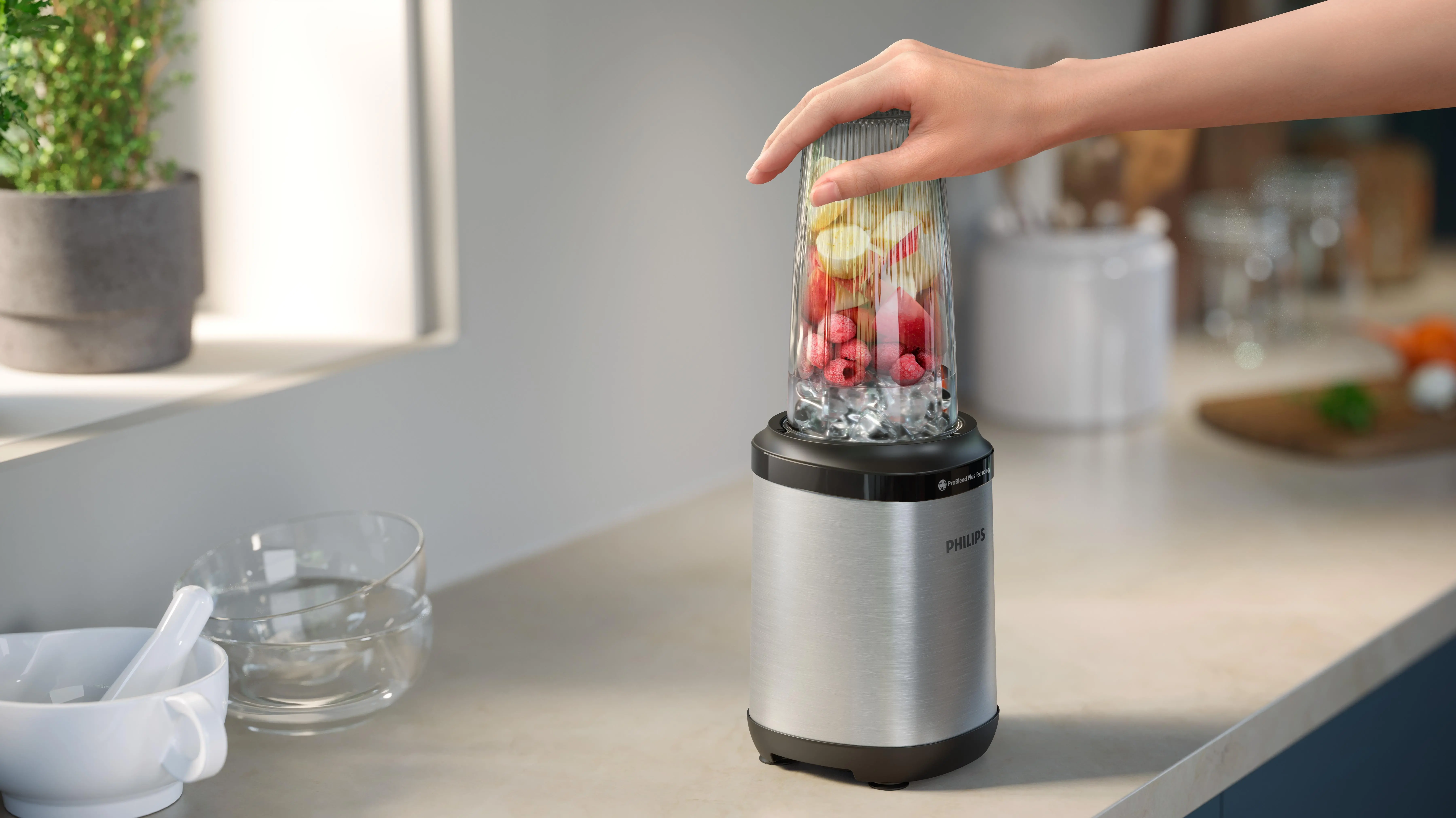 Blender kielichowy Philips Seria 5000 HR2765/00 0,7l Butelka