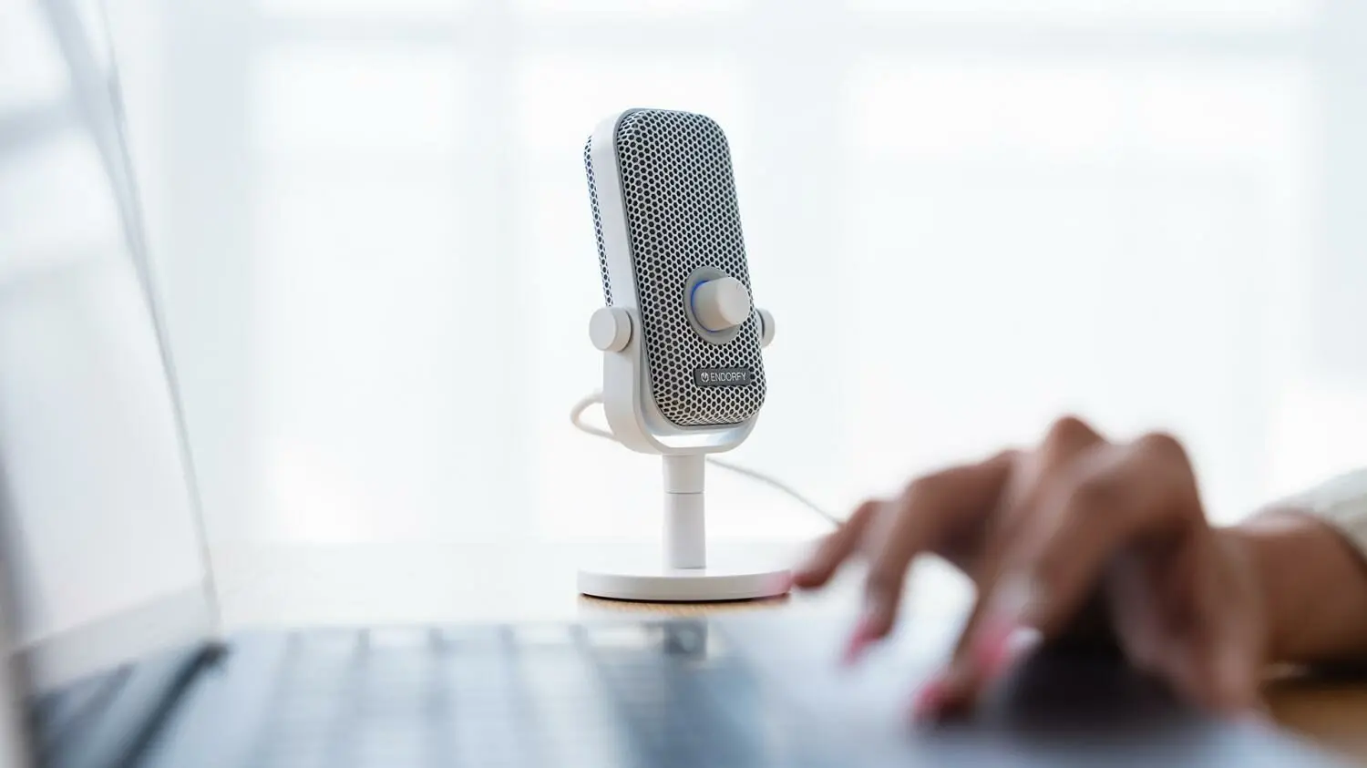 фото Мікрофон студійний/ для стрімінгу, подкастів Endorfy Solum Voice S White