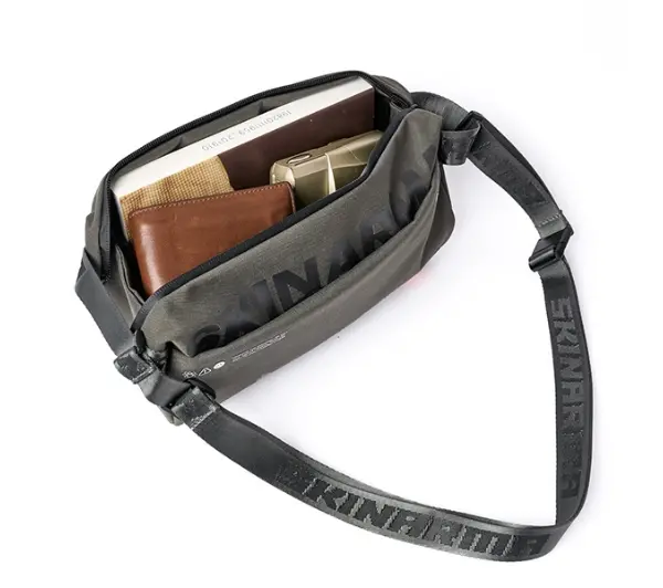 Skinarma Crossbody Fardel Oliwkowy