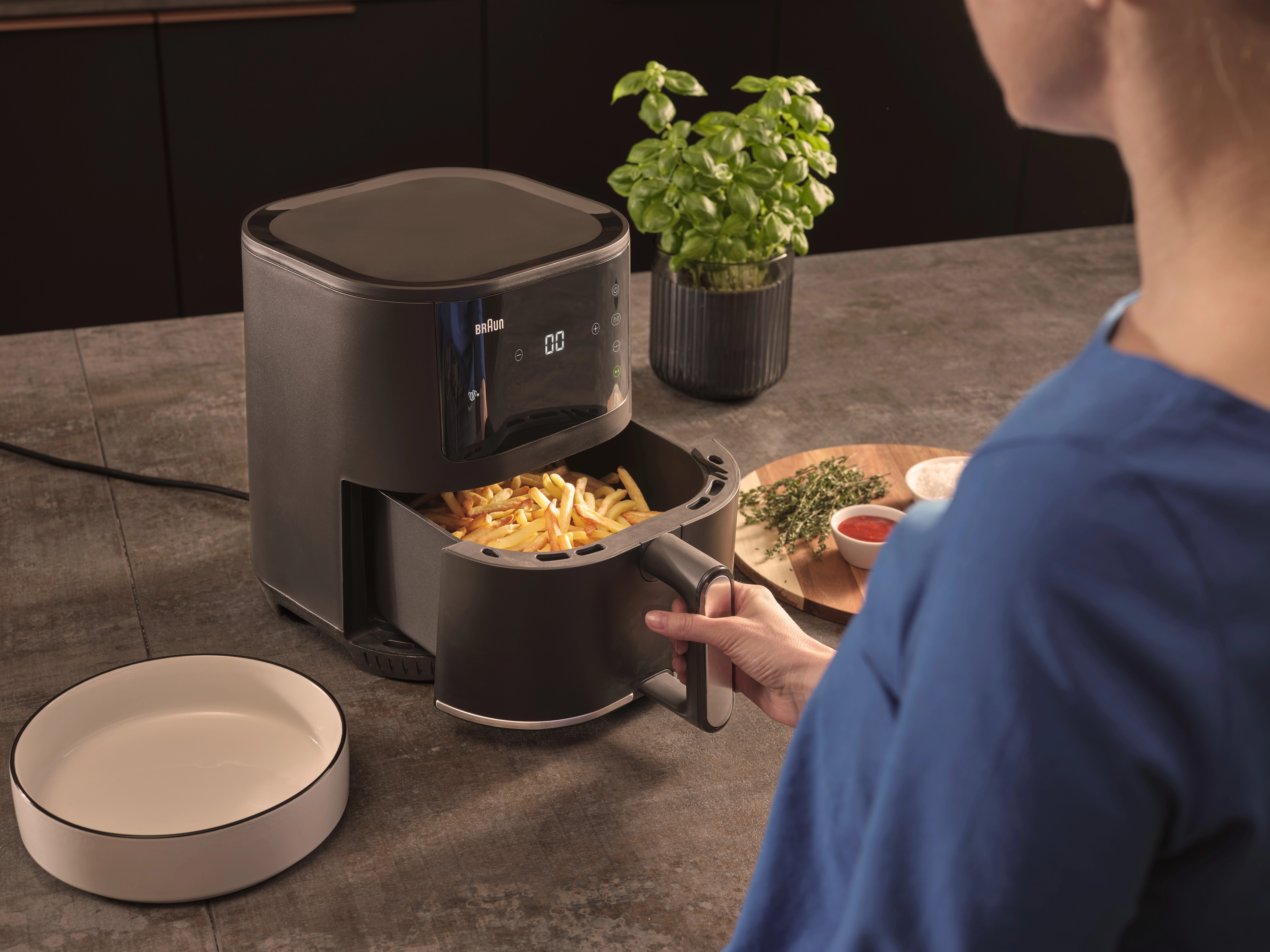 фото Мультипіч (аерофритюрниця) Braun MultiFry HF3030