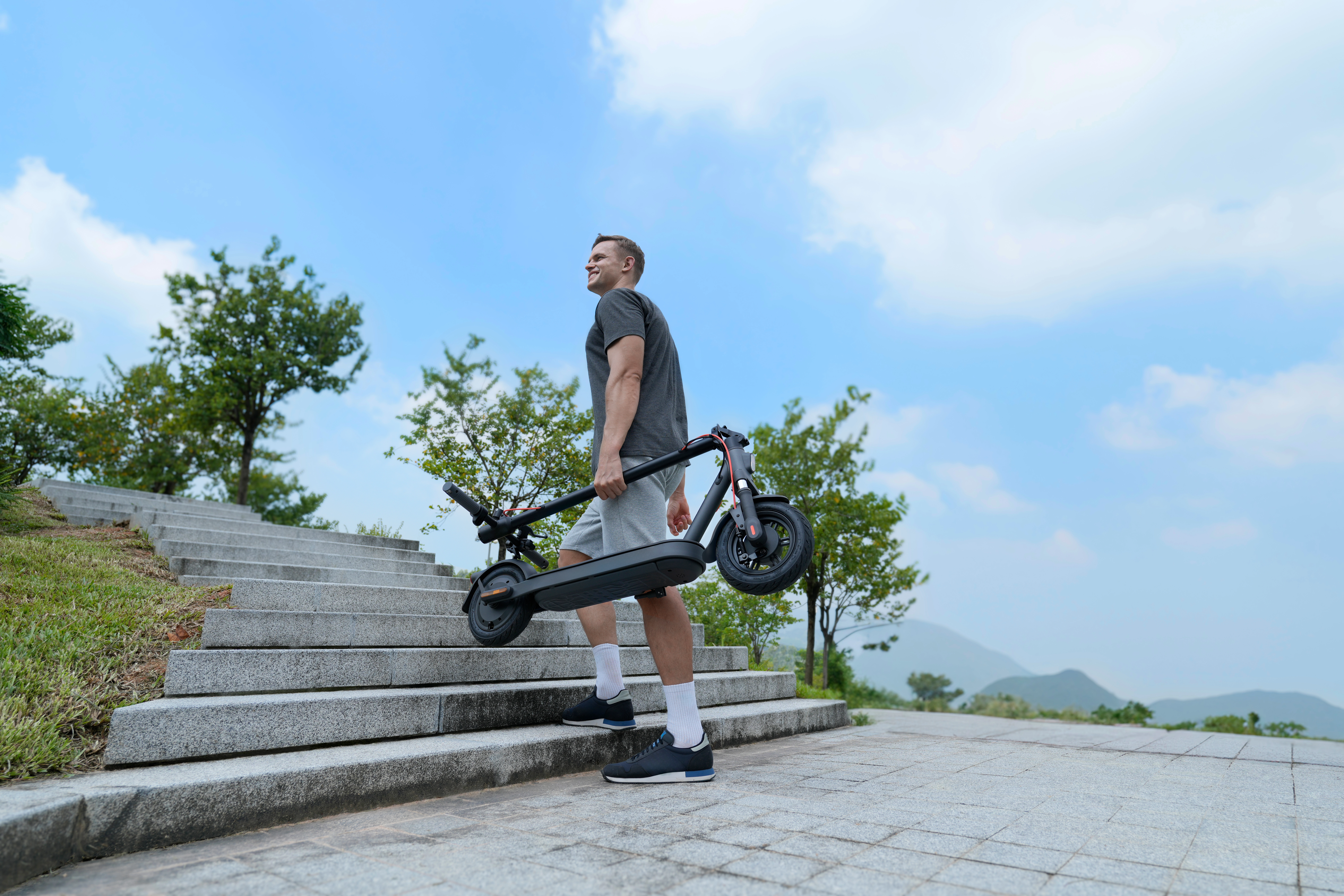 Hulajnoga elektryczna Xiaomi Electric Scooter Elite 400W 45km 10" Czarny