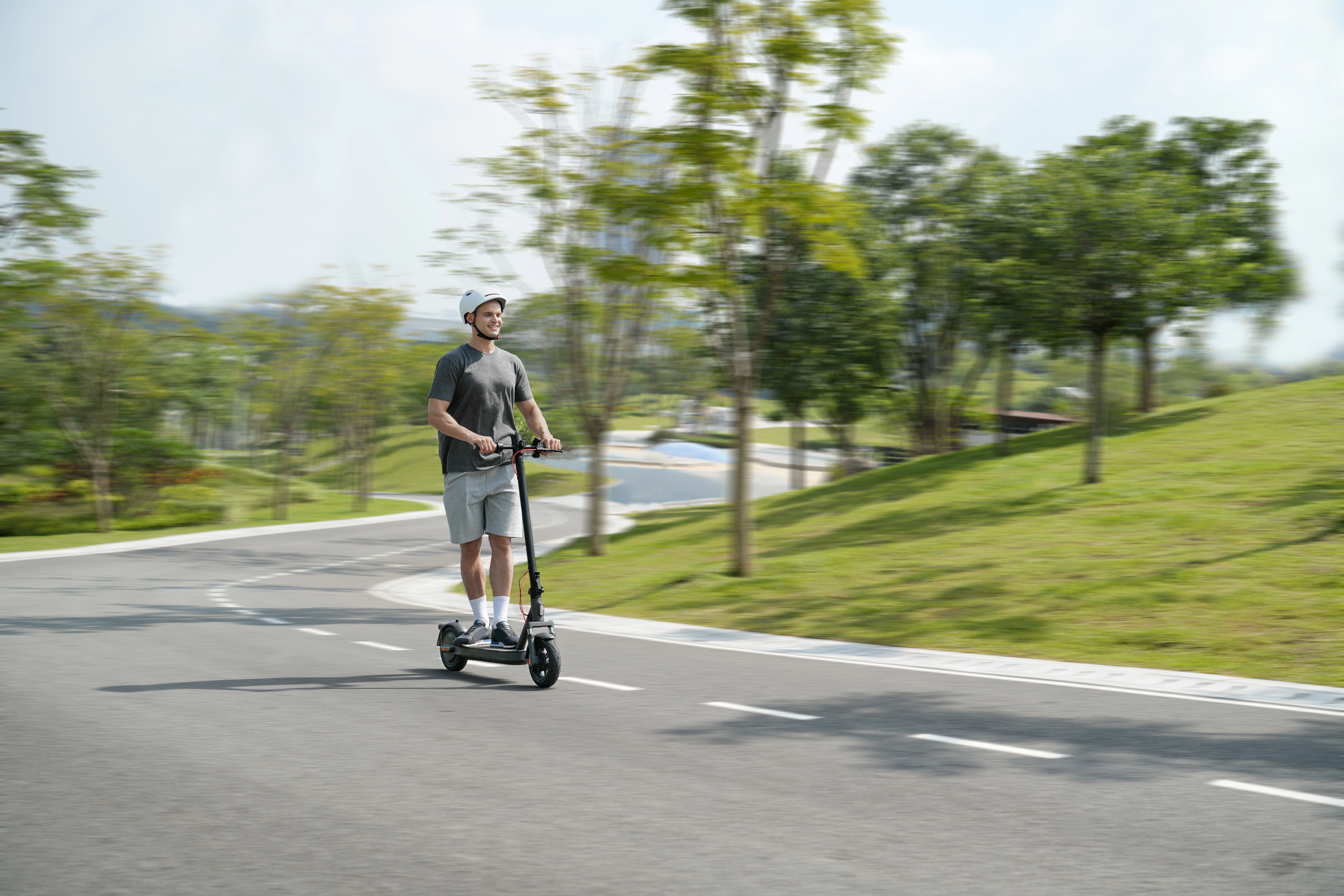 Hulajnoga elektryczna Xiaomi Electric Scooter Elite 400W 45km 10" Czarny