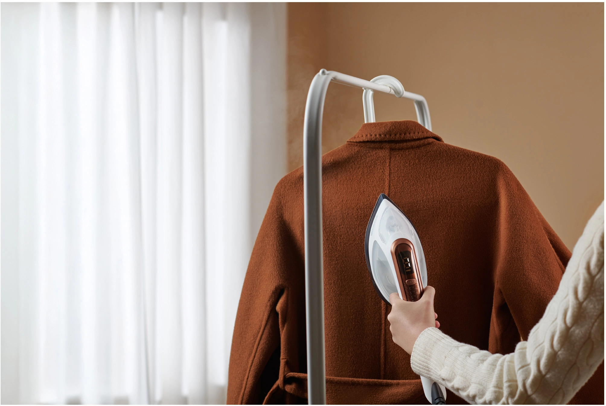 фото Ручний відпарювач Sencor SSI 0880BZ