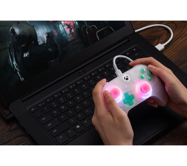8BitDo Ultimate Mini Wired Controller do Xbox, PC Przewodowy Biały