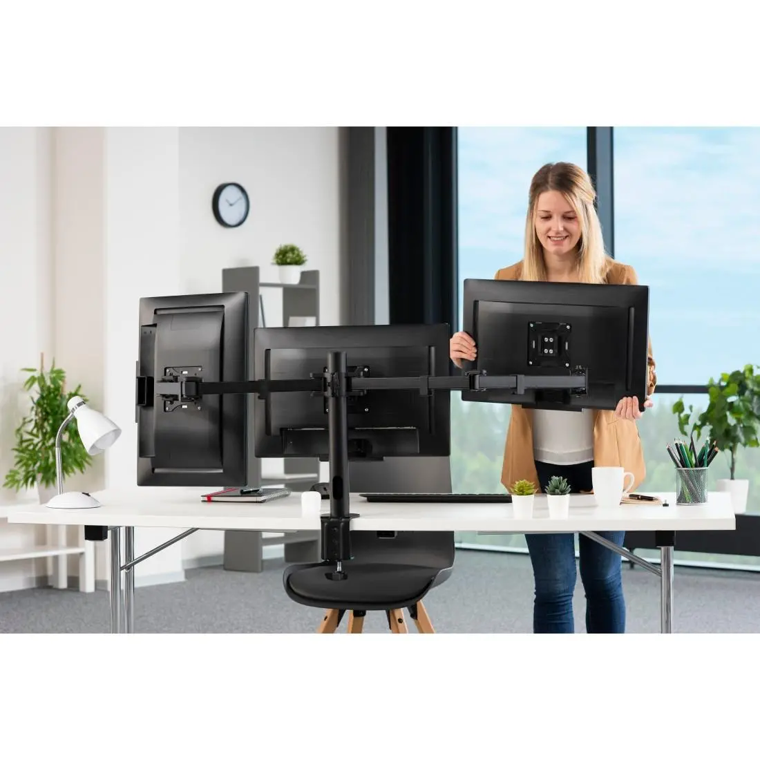 Uchwyt do monitora Hama 118495 na 3 ekrany od 13" do 27" Max 7kg
