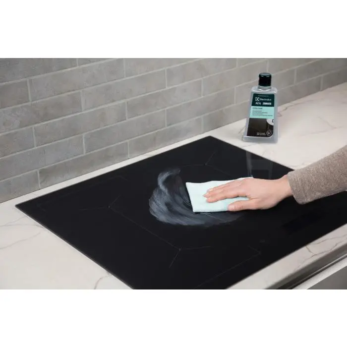 Produkt czyszczący Electrolux M3HCC300 mleczko do płyt