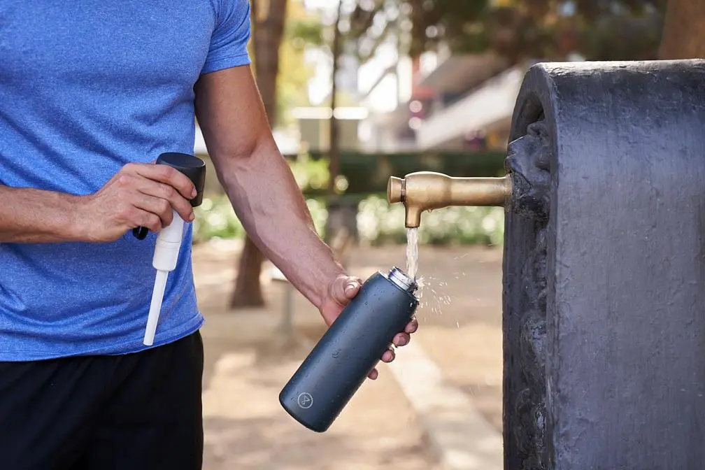 Butelka filtrująca Tapp Water Pro 0,74l Czarny
