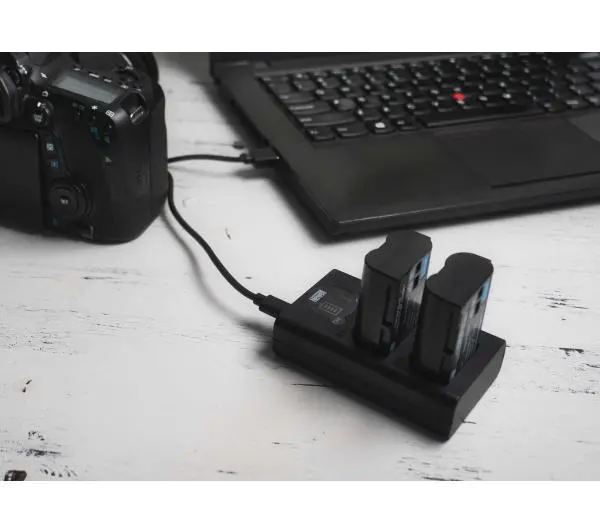 Newell DL-USB-C do akumulatorów BLX-1