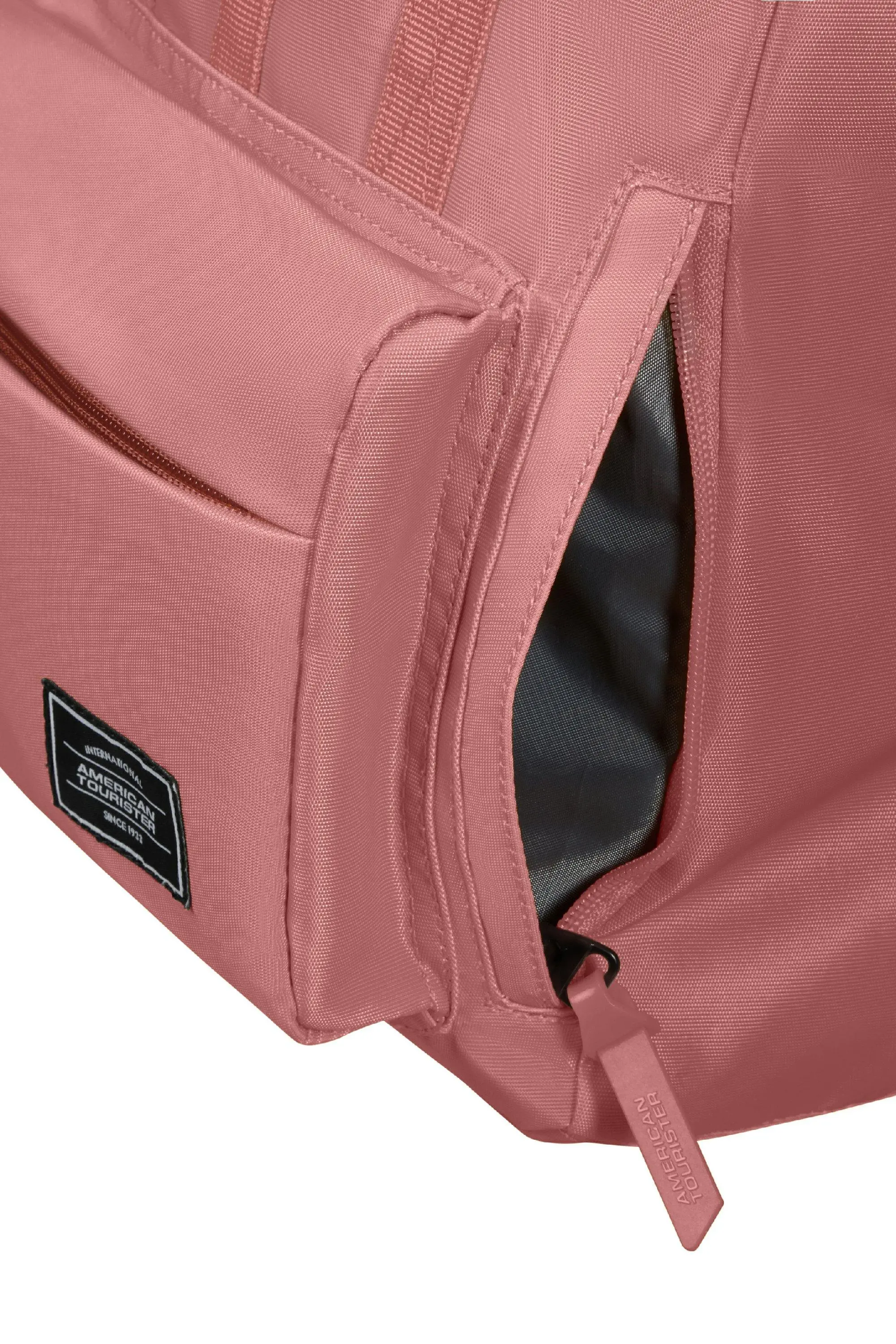 Plecak na laptopa American Tourister Urban Groove UG16 Różowy