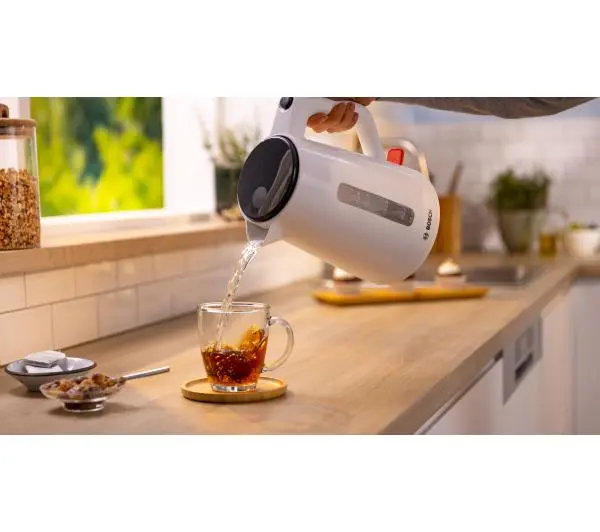 Bosch TWK1M121 1,7l 2400W