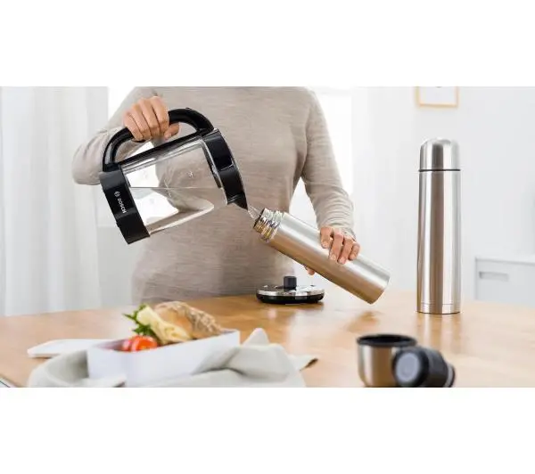 Bosch TWK70B03 1,7l 2400W