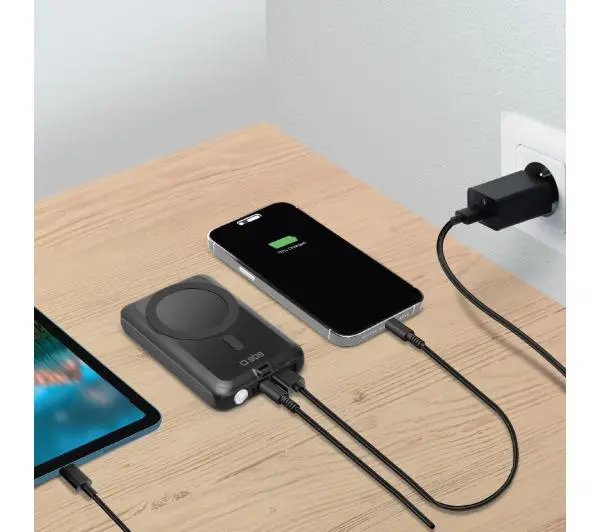 SBS TEBB5000MAGSK Solar MagSafe 5000mAh 10W Czarny
