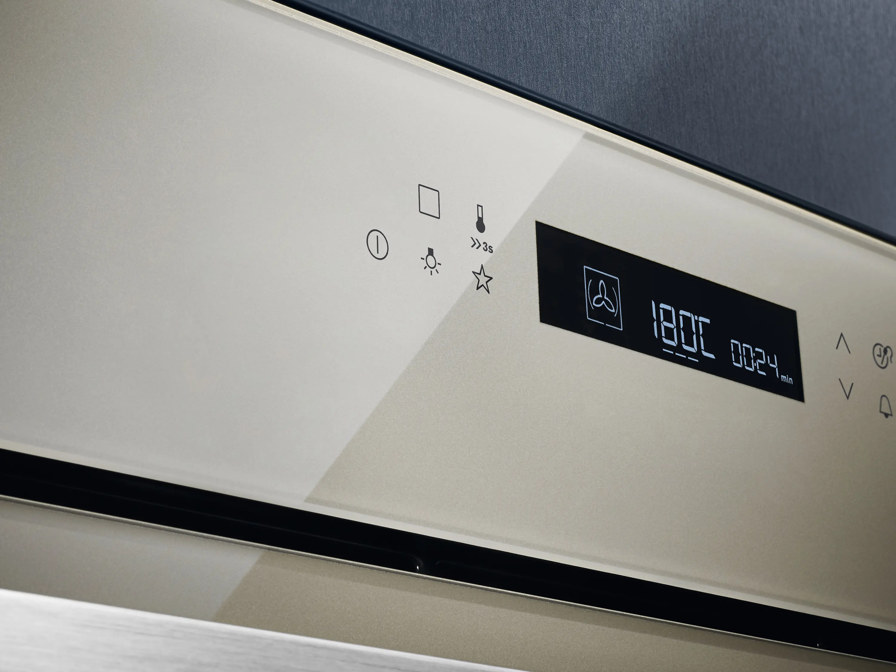 фото Духовка електрична Electrolux LOE7F31S