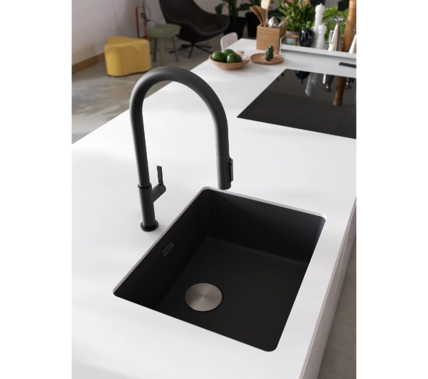 Franke Maris Slim Clear Water Pull-out J Czarny Mosiądz - TRZECI -55%, ALBO 5-TY ZA 1ZŁ - Kup na Raty - RRSO 0%