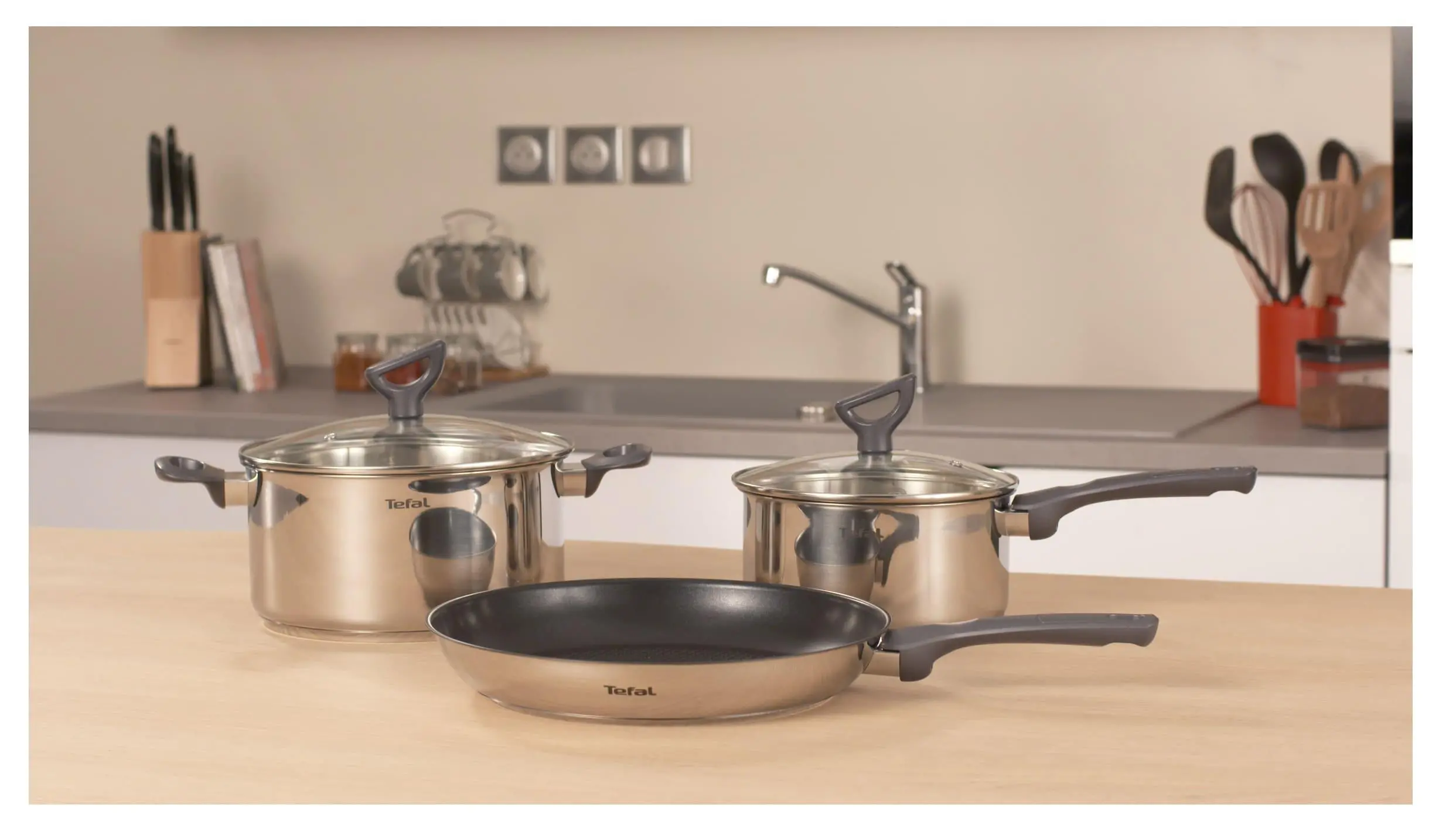 Patelnia Tefal Daily Cook G7300255 Indukcja Tytanowa 20cm