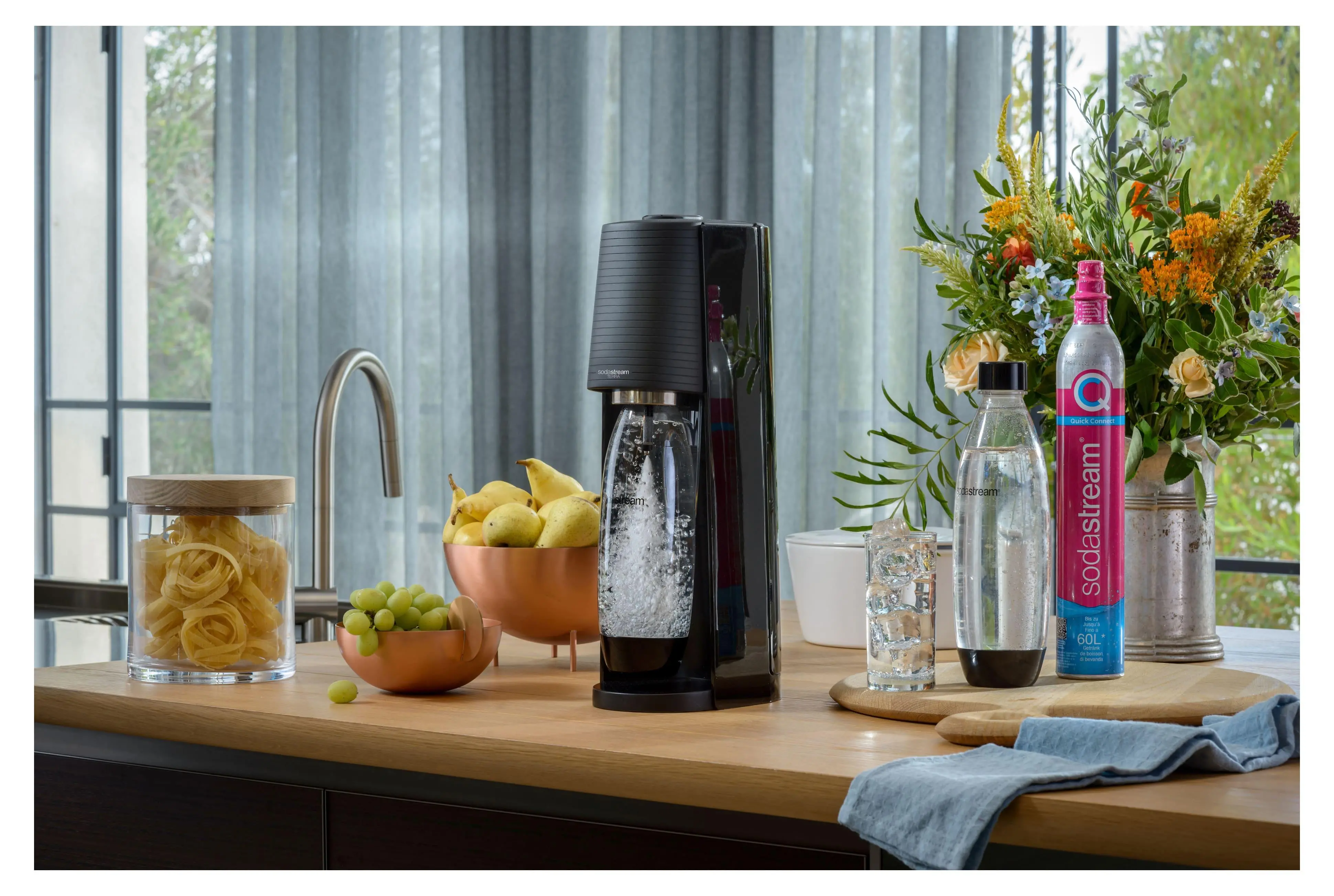 Saturator Sodastream Terra Czarny + Nabój z gazem CO2