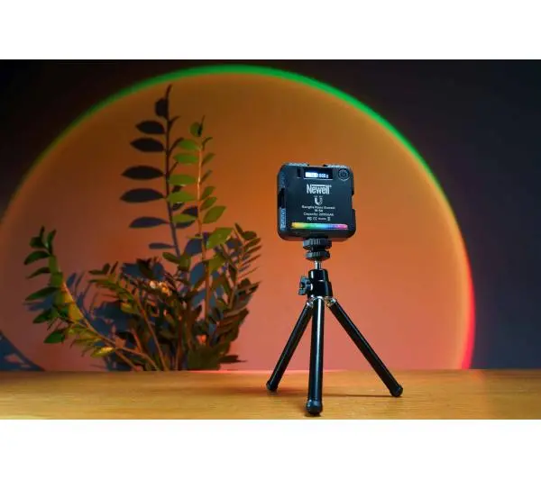 Newell LED RGB-W Rangha Nano Sunset