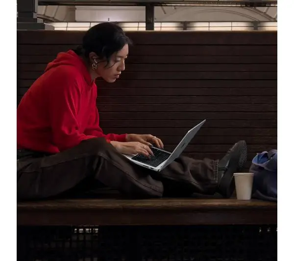 Apple MacBook Pro 2023 14,2" M3 8GB RAM 512GB Dysk macOS Srebrny - Kup na Raty - RRSO 0%