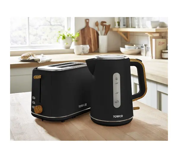 Tower Scandi T10037BLK 1,7l 3000W