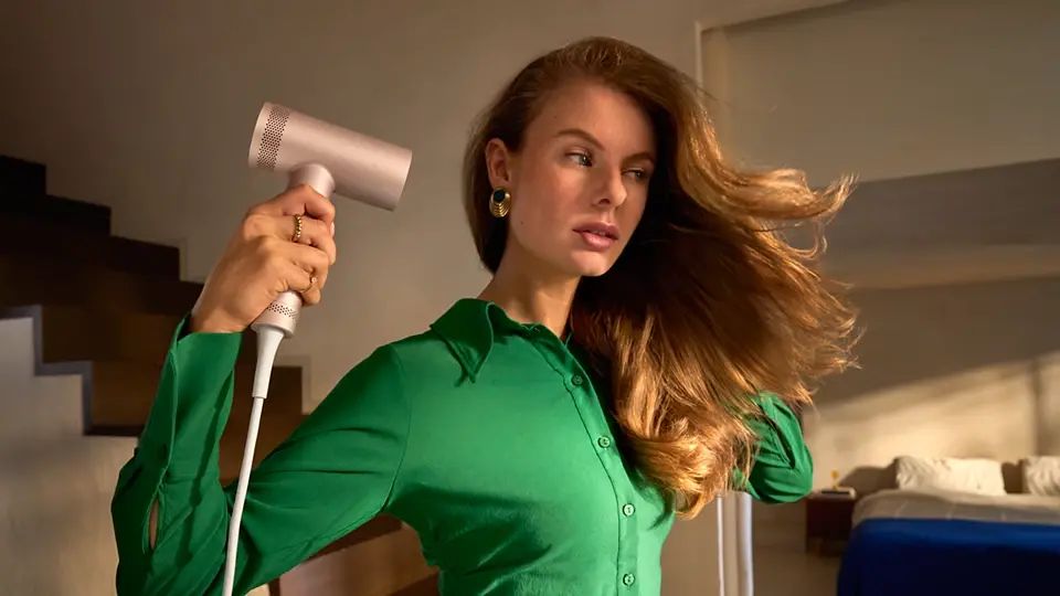 Suszarka do włosów Philips Hair Dryer Seria 8000 BHD837/10 Jonizacja Dyfuzor Zimny nawiew 1400W 3 prędkości 4 temperatury
