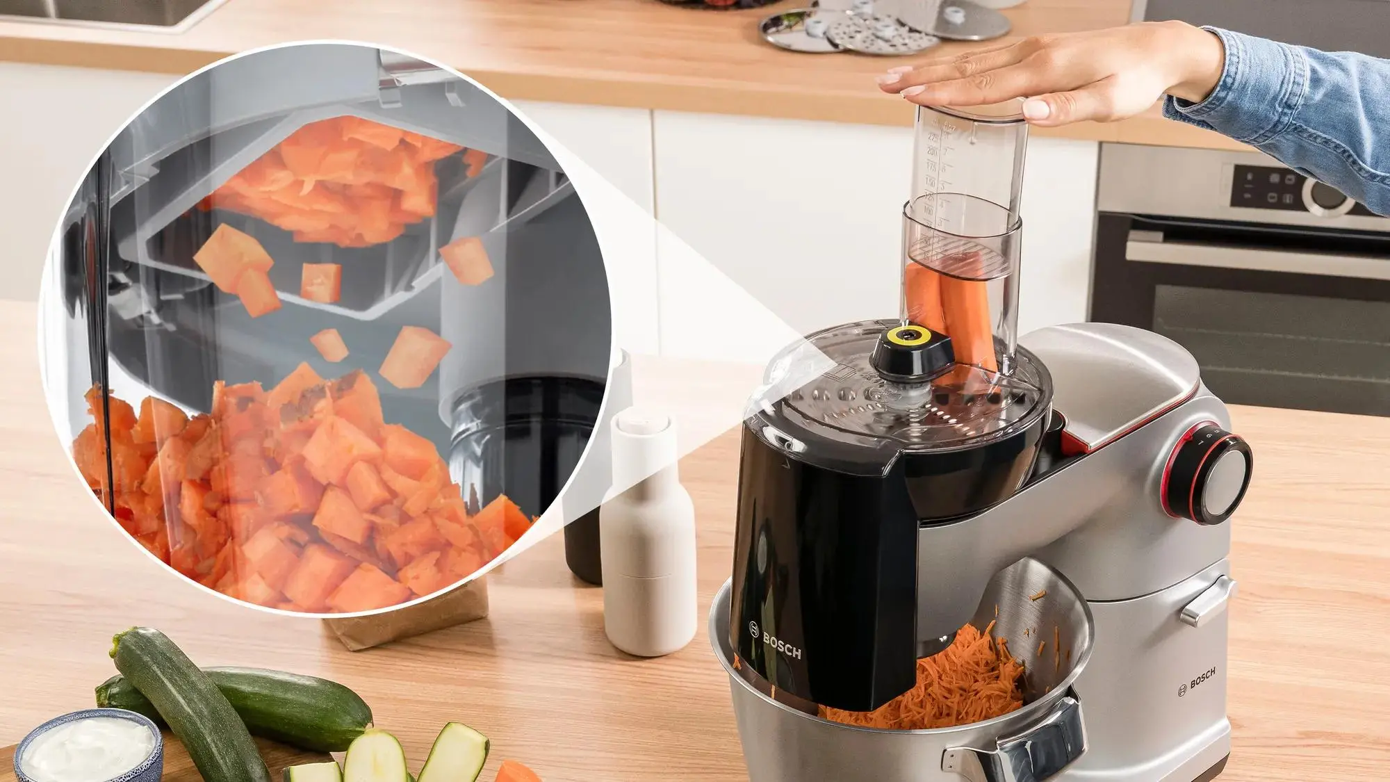 Robot kuchenny Bosch MUM9BX5S61 Z wbudowaną wagą Krajarką w kostkę Inteligentnym czujnikiem pracy