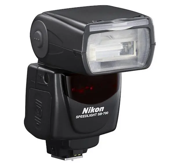 Lampa błyskowa Nikon SB-700
