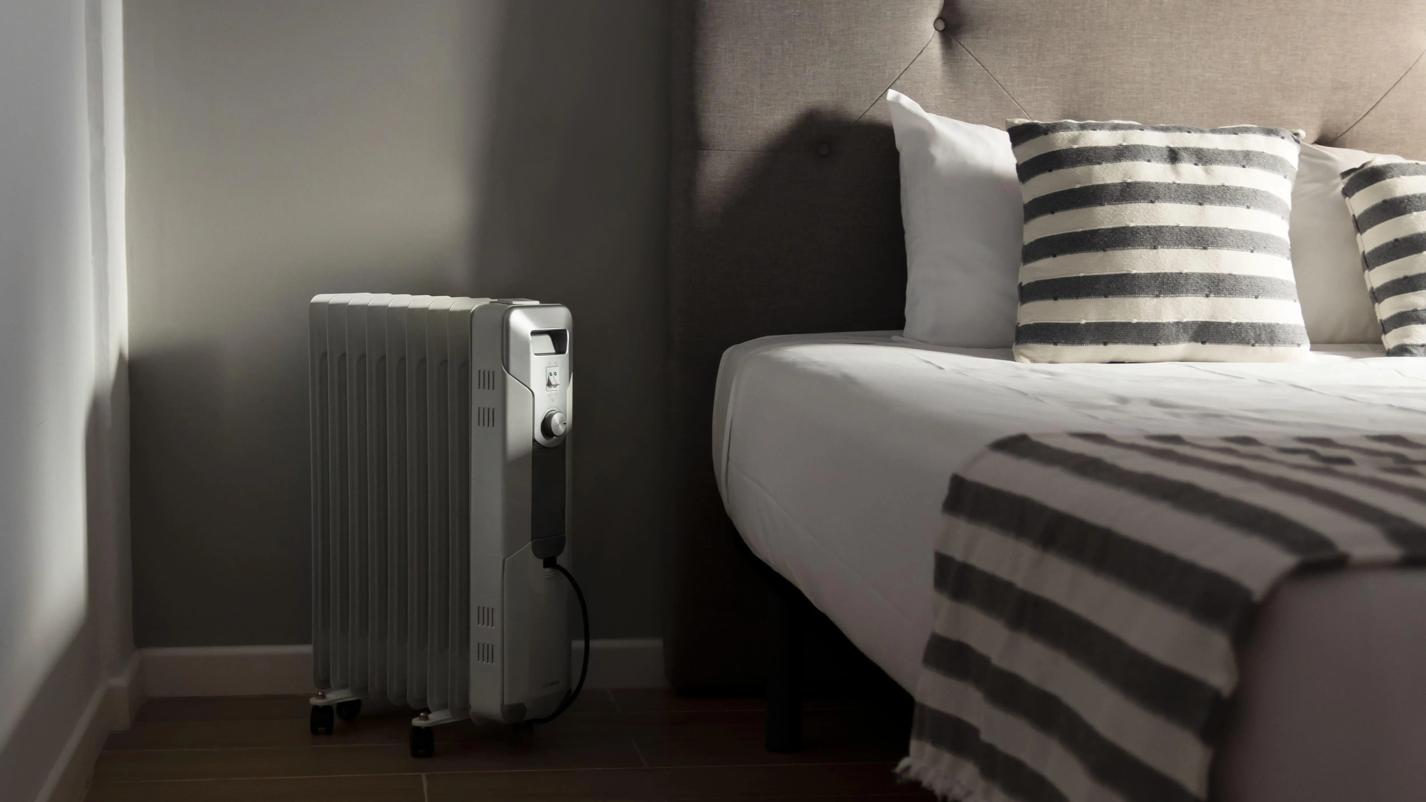 Grzejnik olejowy Cecotec ReadyWarm 9000 Space
