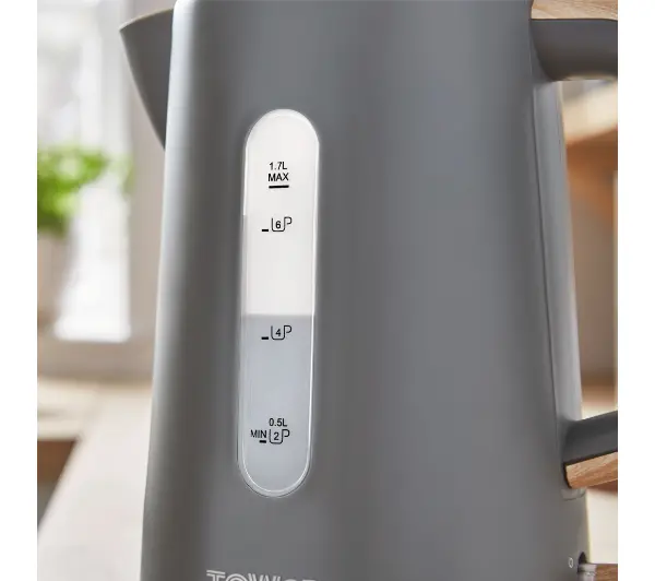 Tower Scandi T10037G 1,7l 3000W