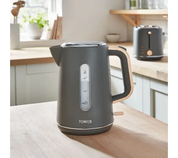 Tower Scandi T10037G 1,7l 3000W