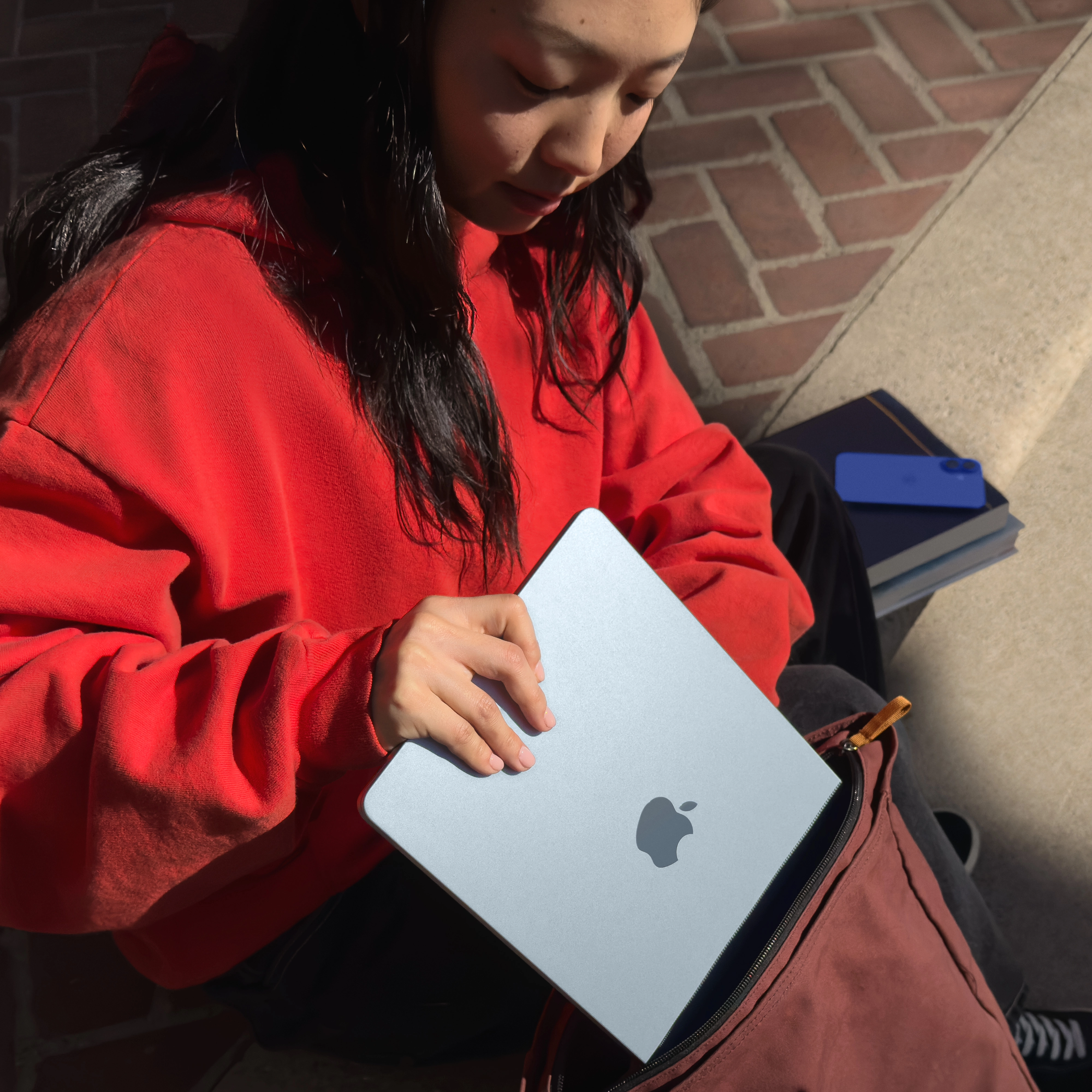 Apple MacBook Air 2025 13,6