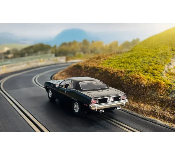 Scalextric Samochód John Wick Chapter 4 Plymouth Barracuda
