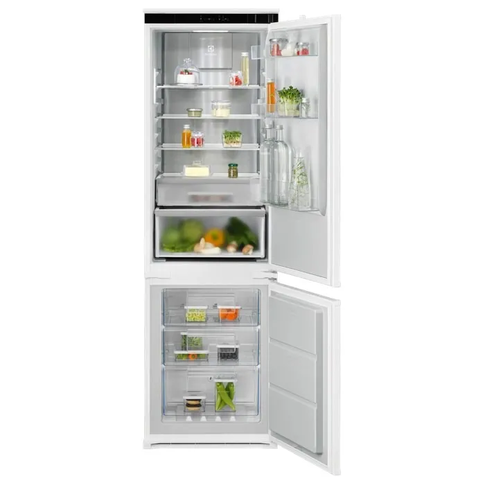 Lodówka Electrolux 700 E7MNAE18S Pełny No Frost 177,2cm Komora świeżości