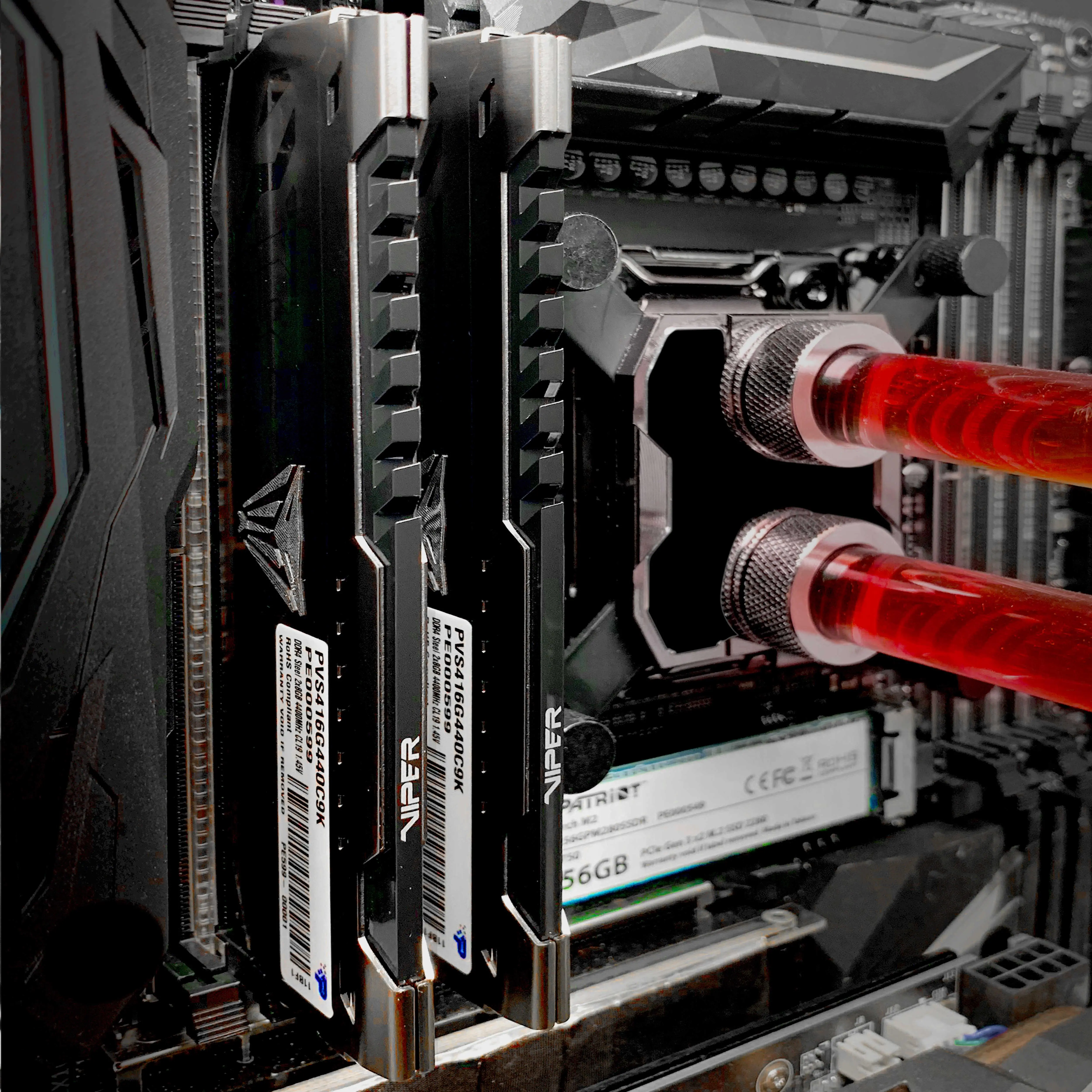Pamięć RAM Patriot Viper Steel DDR4 16GB 3200 CL16