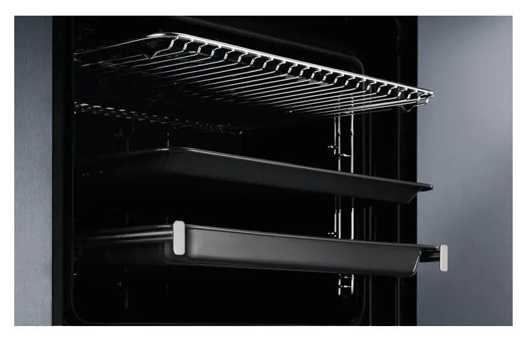 Фото Духовка електрична Electrolux EOE8P39WV