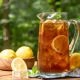 Jak zrobić mrożoną herbatę? Przepisy na domową ice tea