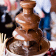 Fontanna czekoladowa – czy warto ją kupić? Jak działa?