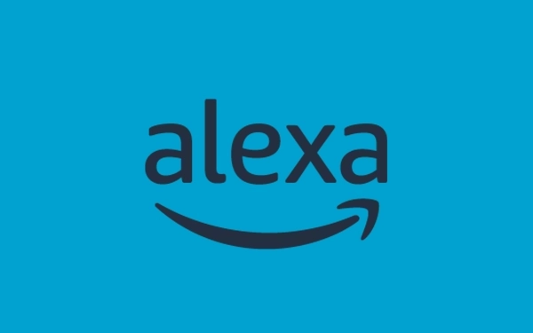 Logo Amazon Alexa na niebieskim tle – symbol asystenta głosowego firmy Amazon