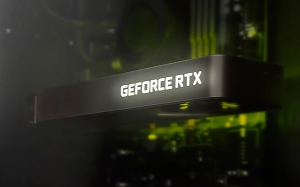 Відеокарта з підсвіченим логотипом GeForce RTX, встановлена всередині комп'ютера