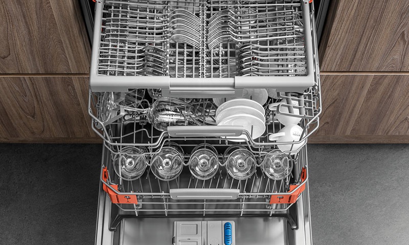 Image result for Hotpoint HSIO3O23WFE