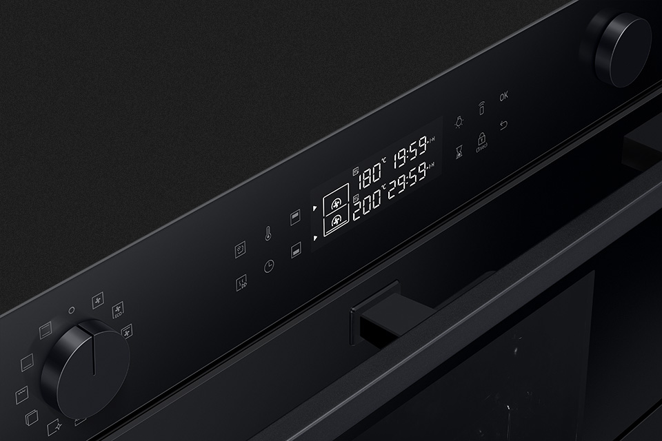 Крупним планом дисплей духовки NV7B4545VAK, який доступний в пропозиції RTV Euro AGD. Крупним планом дисплей духовки NV7B4545VAK, який доступний в пропозиції RTV Euro AGD.