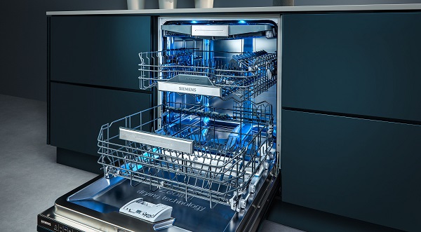 Machine Care - очищає посудомийну машину від накипу та бруду за один цикл